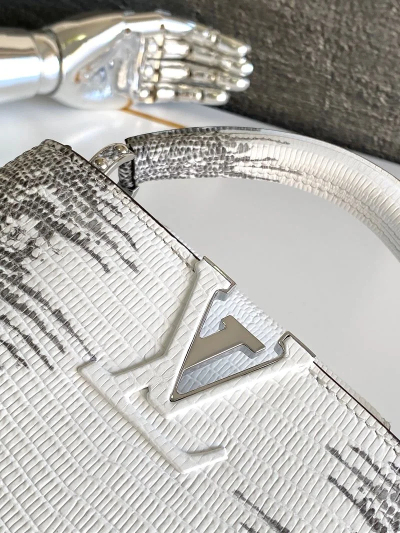 Louis Vuitton Capucines BB Bags FreshLook 41336