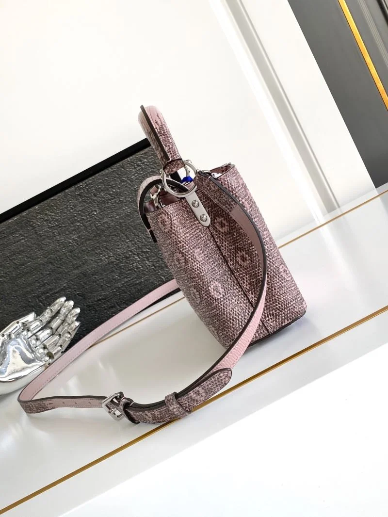 Durable Louis Vuitton Capucines BB Bags 41327