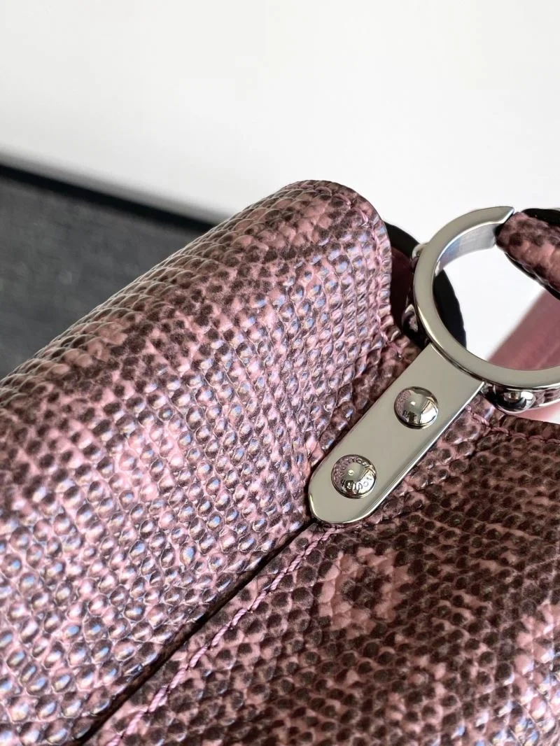 Durable Louis Vuitton Capucines BB Bags 41327
