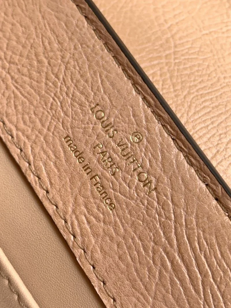 Efficient Louis Vuitton Capucines BB Bags 41283