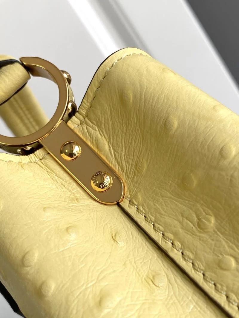 Chic Louis Vuitton Capucines BB Bags 41273