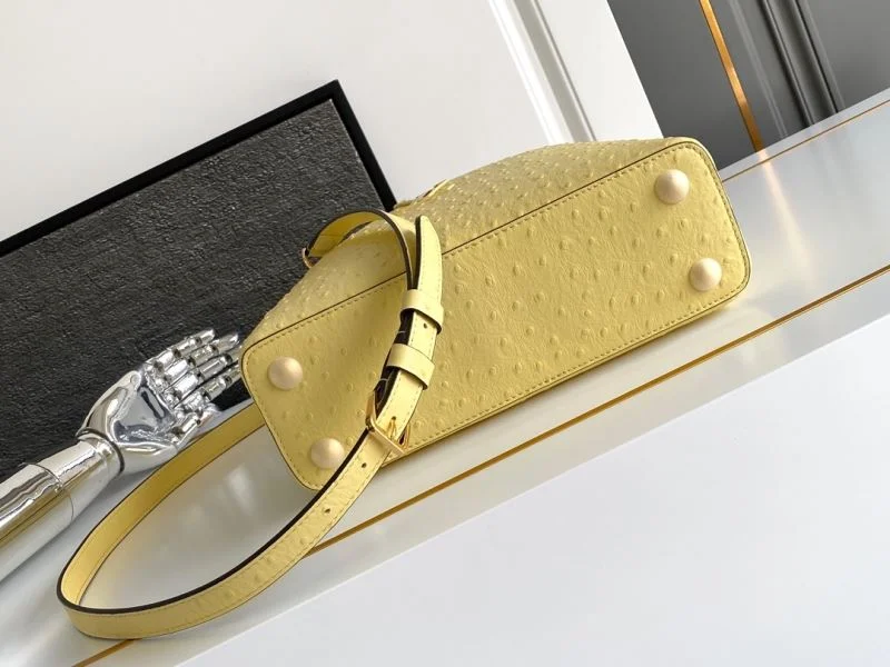 Chic Louis Vuitton Capucines BB Bags 41267