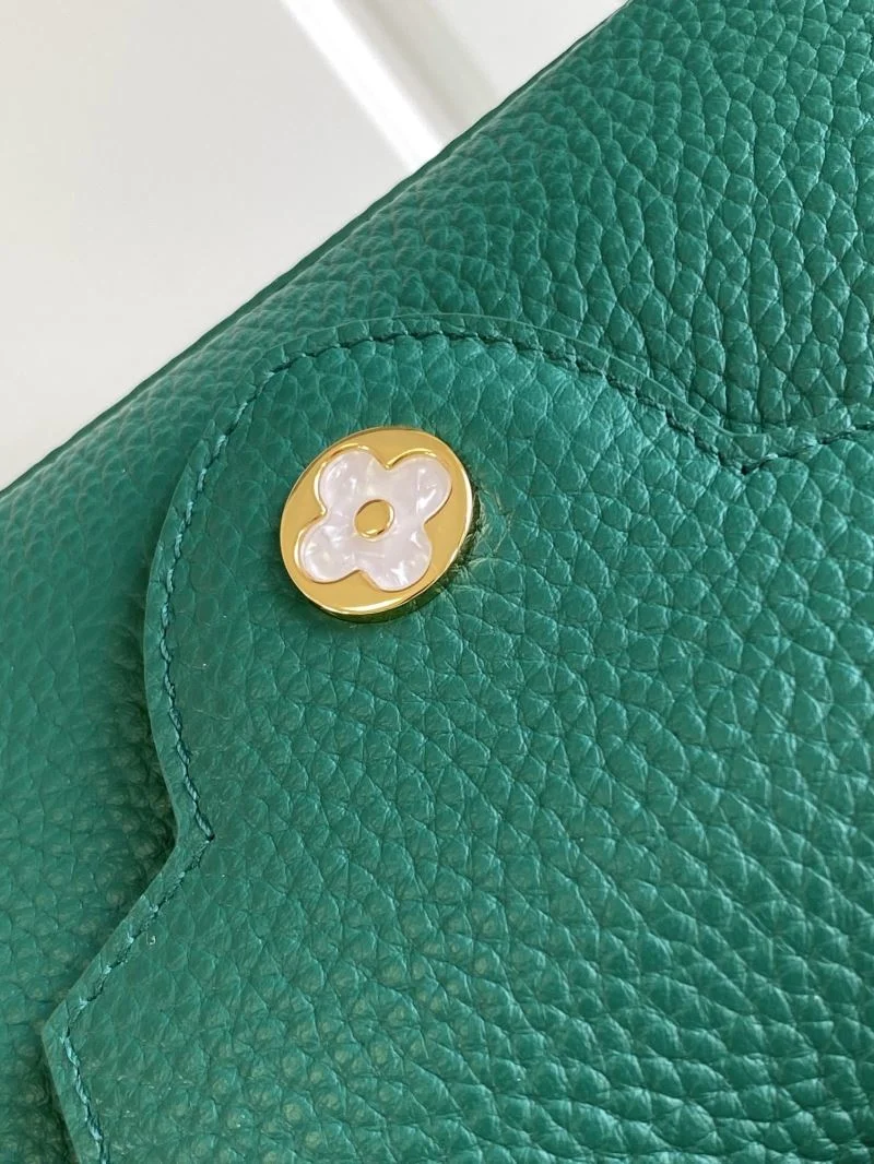 Unique Louis Vuitton Capucines BB Bags 41250