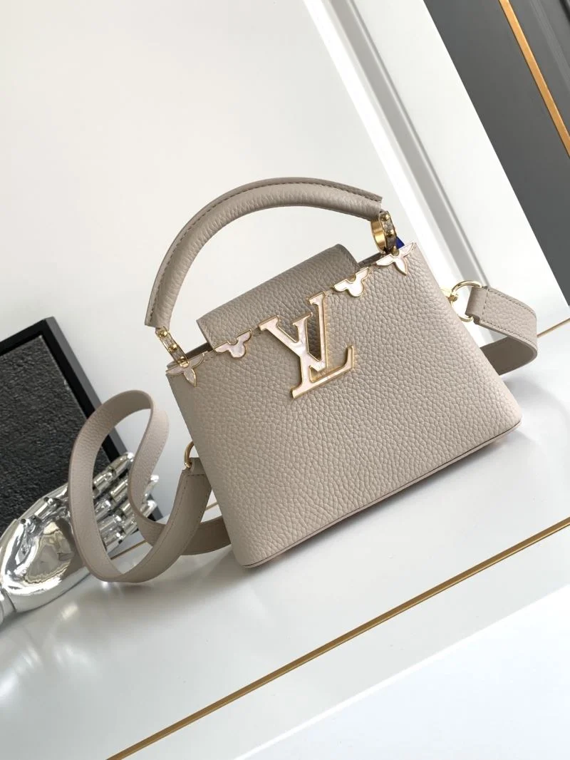 Neat Louis Vuitton Capucines BB Bags 41247