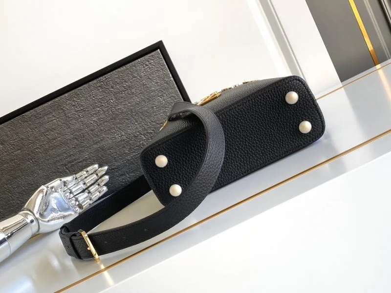 Comfortable Louis Vuitton Capucines BB Bags 41246