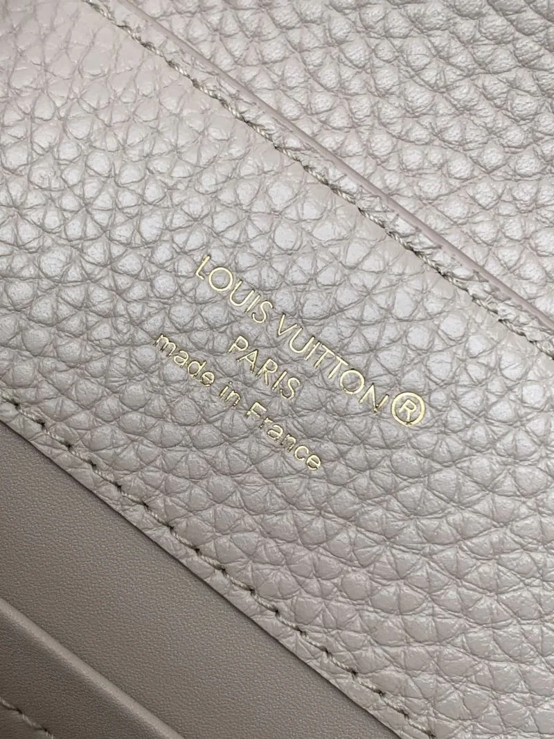 Soft Louis Vuitton Capucines BB Bags 41248
