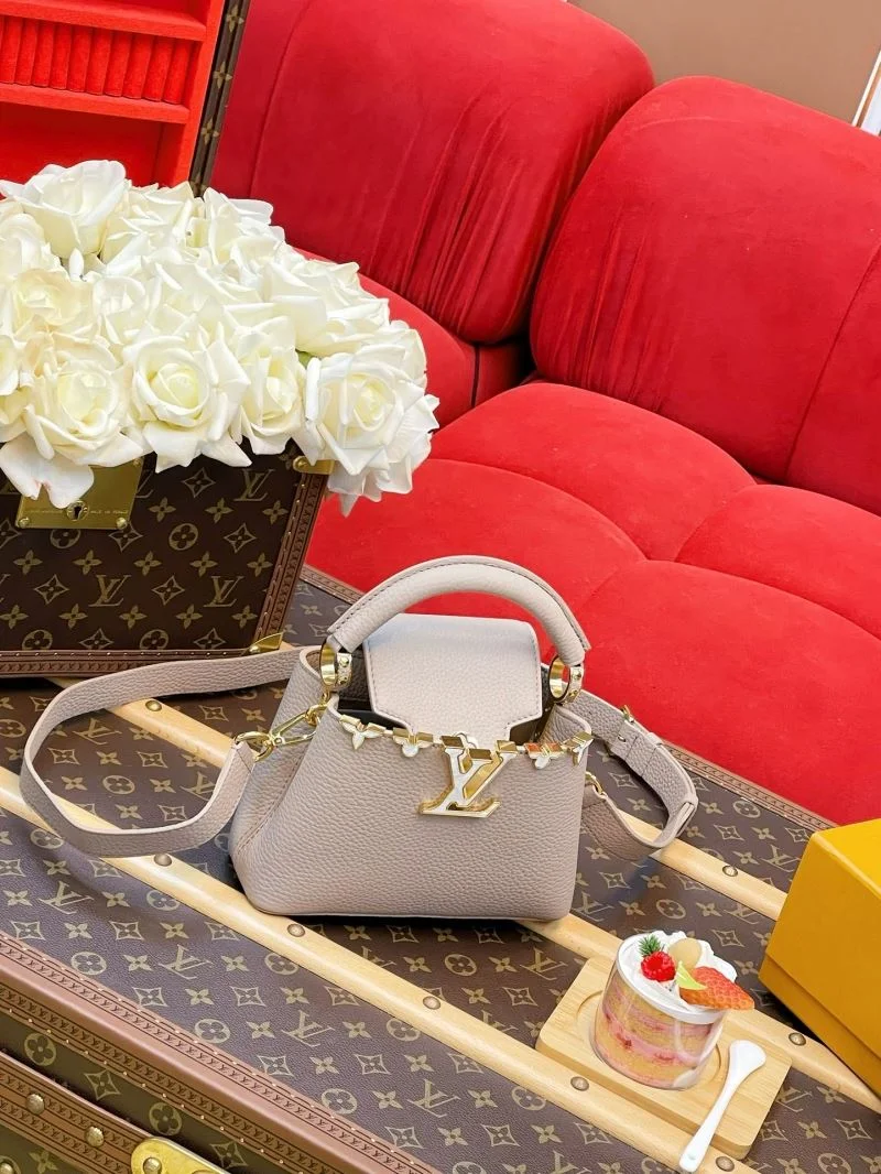 Louis Vuitton Capucines BB Bags Bright 40737