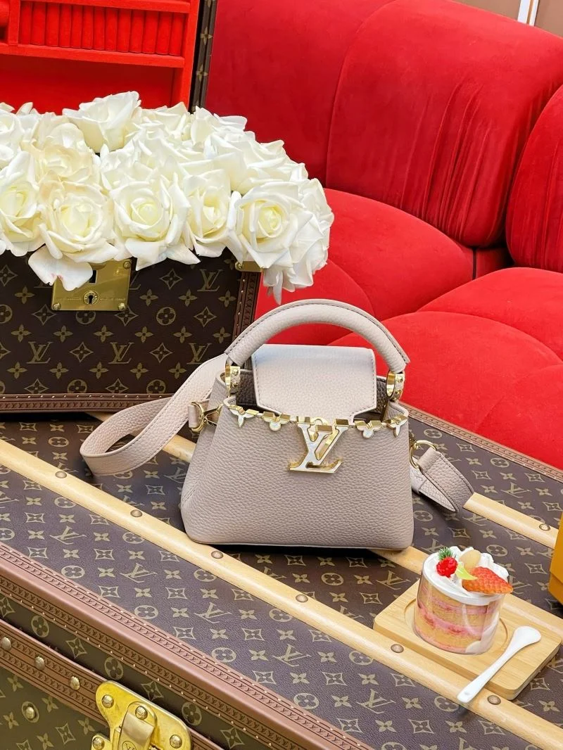 Louis Vuitton Capucines BB Bags Bright 40737