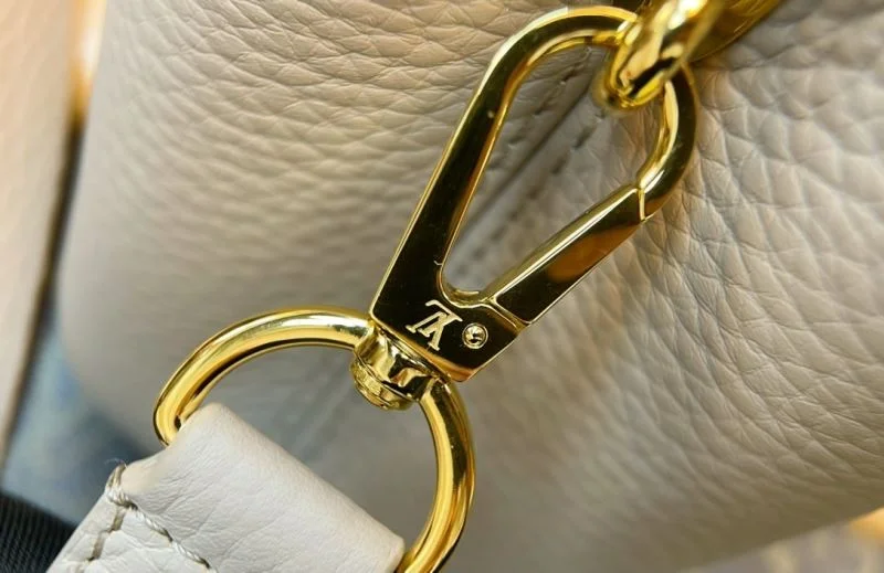 Louis Vuitton Capucines BB Bags Bright 40737