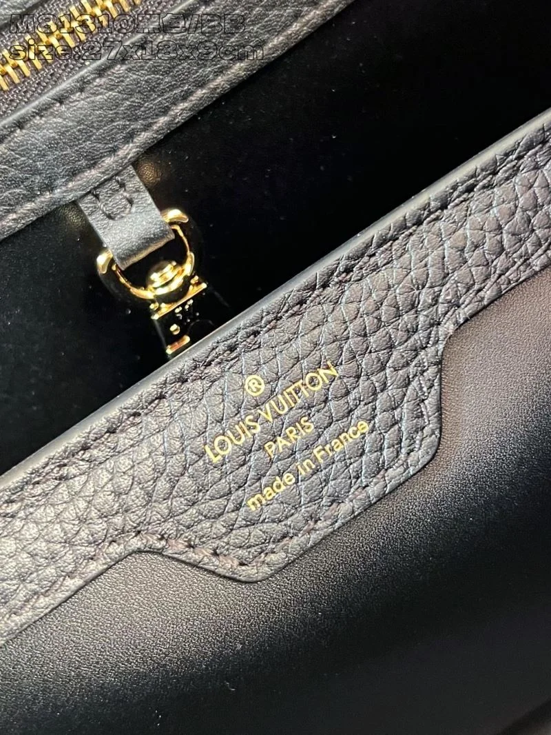 Compact Louis Vuitton Capucines BB Bags 40730