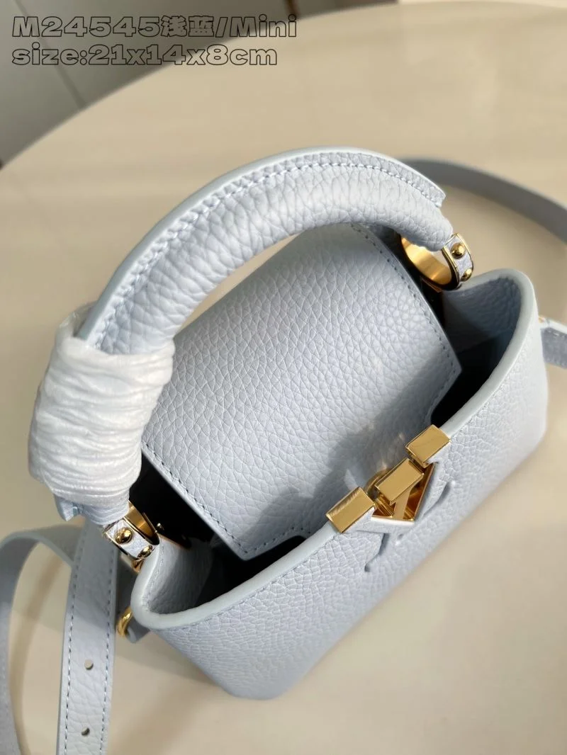 Minimalist Louis Vuitton Capucines BB Bags 40723