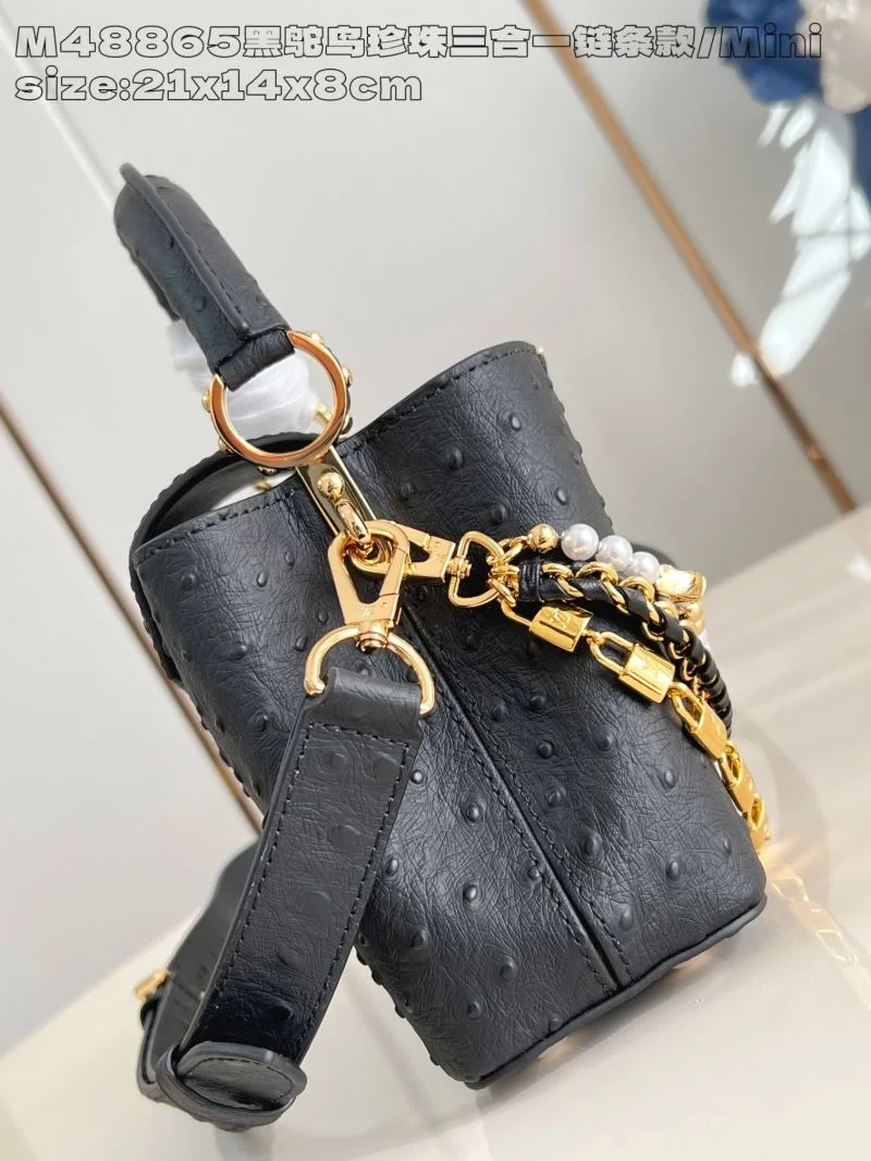 Timeless Louis Vuitton Capucines BB Bags 40835