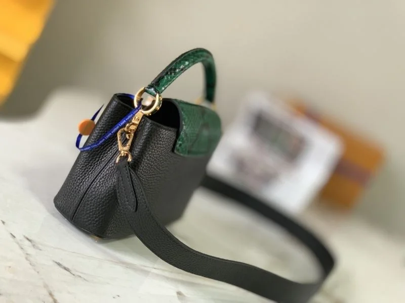 Trendy Louis Vuitton Capucines BB Bags 40702