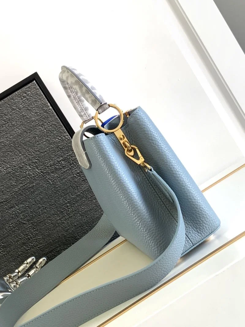 ComfortFit Louis Vuitton Capucines BB Bags 40706