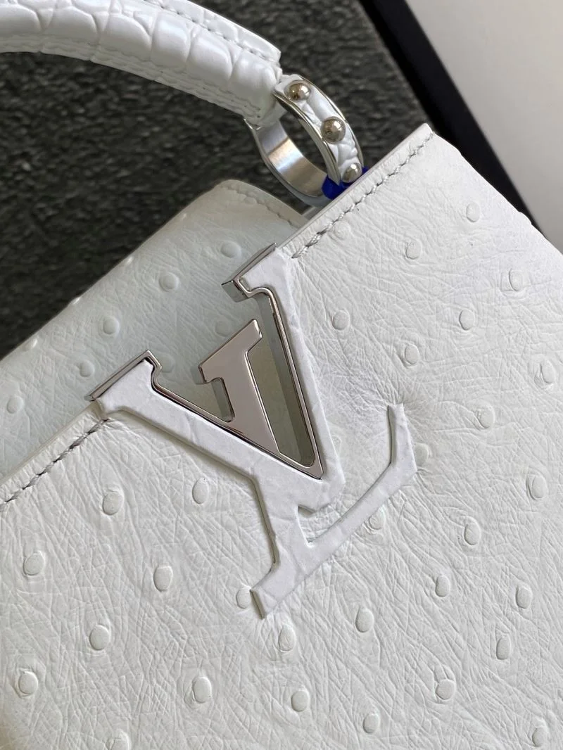 EyeCatching Louis Vuitton Capucines BB Bags 40697