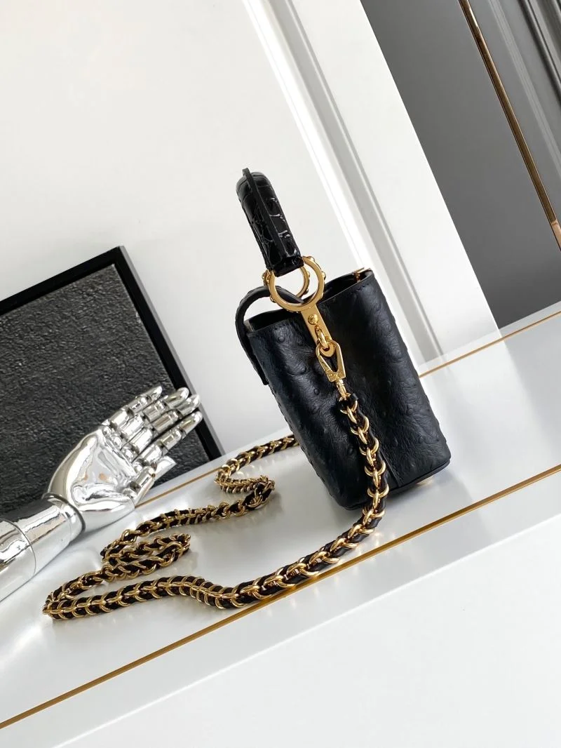 Practical Louis Vuitton Capucines BB Bags 40700