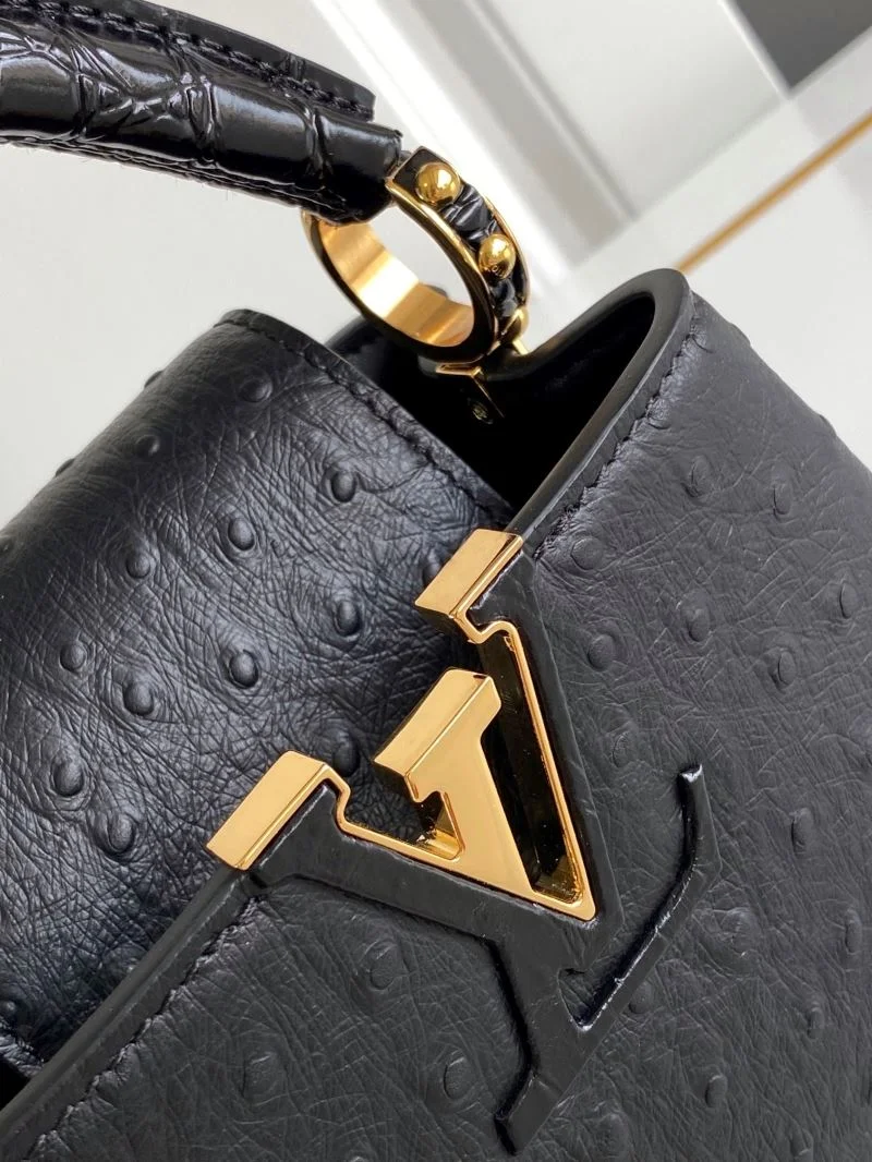 Practical Louis Vuitton Capucines BB Bags 40700