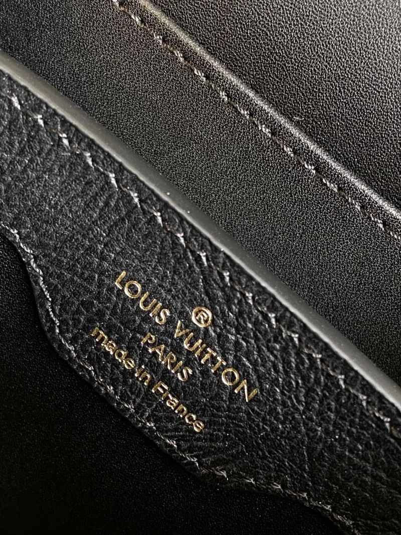 Practical Louis Vuitton Capucines BB Bags 40700