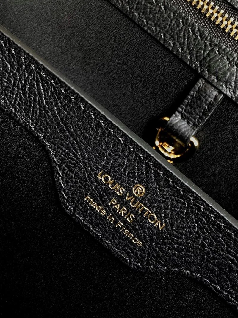 Louis Vuitton Capucines BB Bags StreetReady 40691
