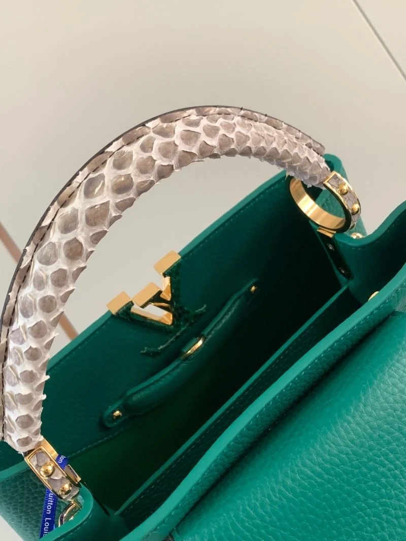 EasyCare Louis Vuitton Capucines BB Bags 40689