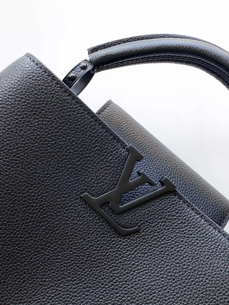 Sporty Louis Vuitton Capucines BB Bags 40724