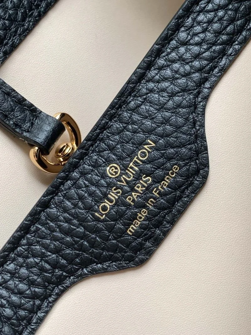 Lightweight Louis Vuitton Capucines BB Bags 40688