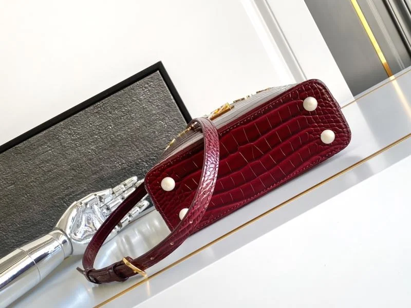 Louis Vuitton Capucines BB Bags Effortless 40717