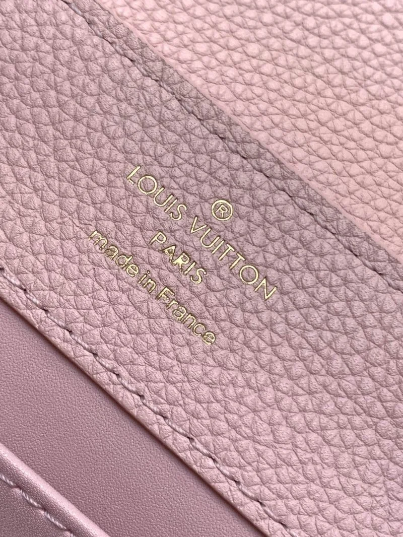 WeatherProof Louis Vuitton Capucines BB Bags 40686