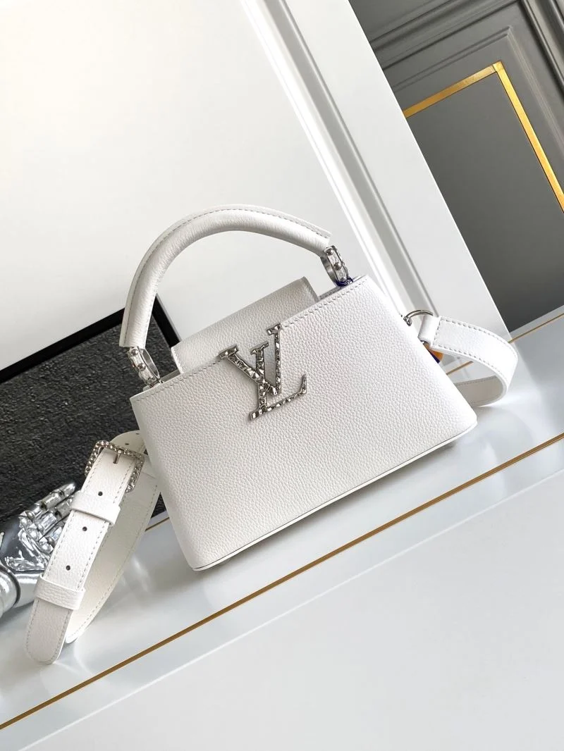 Louis Vuitton Capucines BB Bags Resilient 40716
