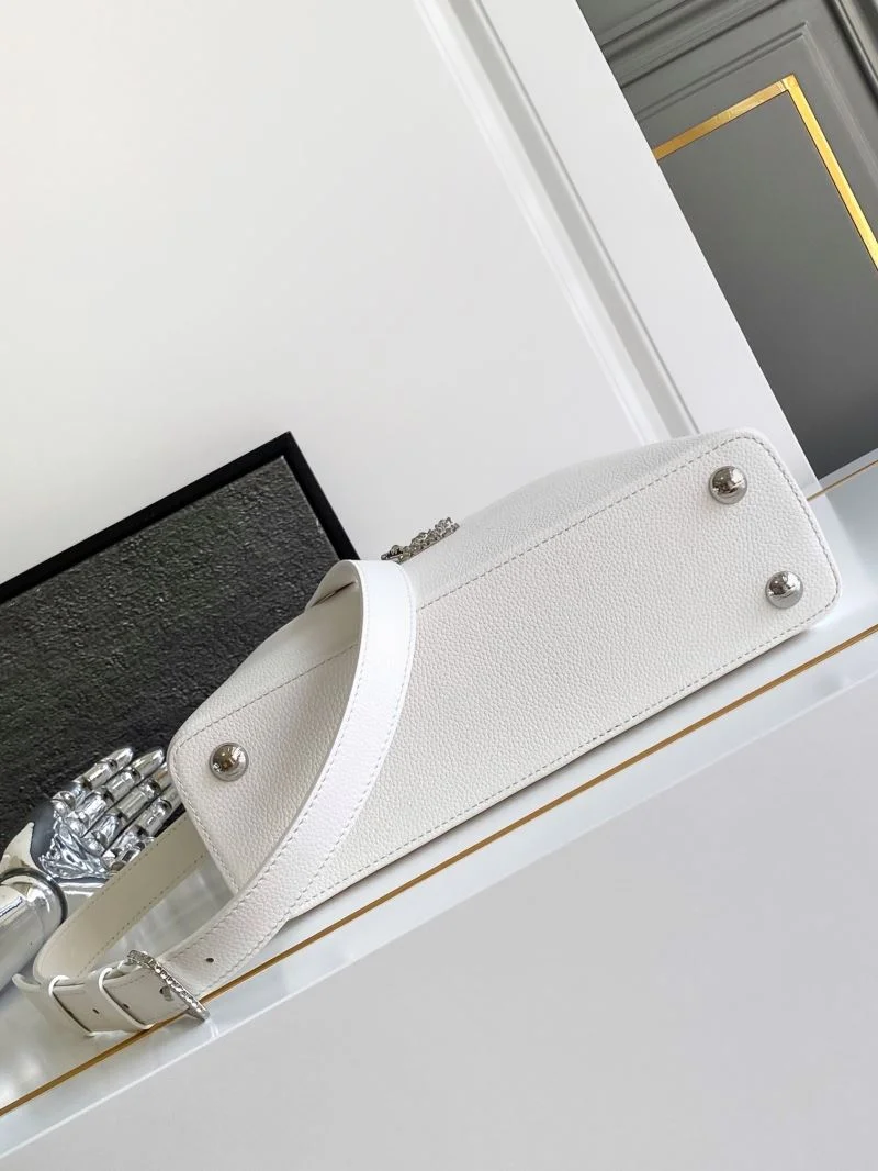 FreshLook Louis Vuitton Capucines BB Bags 40684