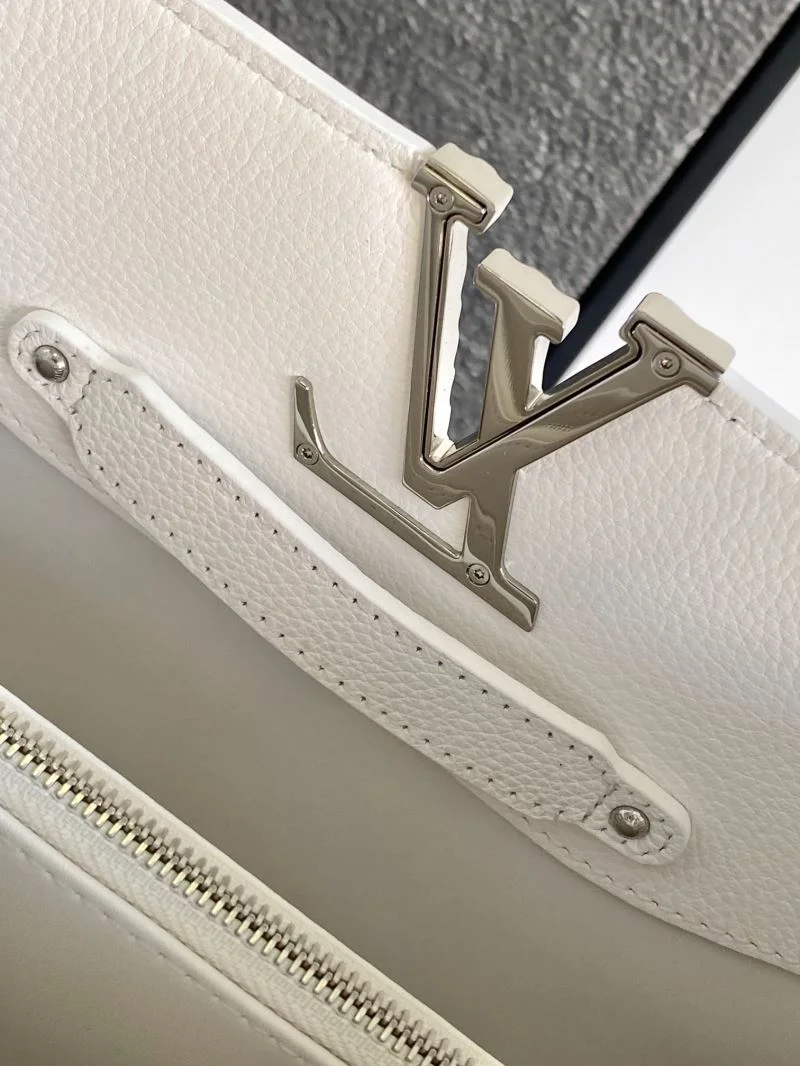 FreshLook Louis Vuitton Capucines BB Bags 40684