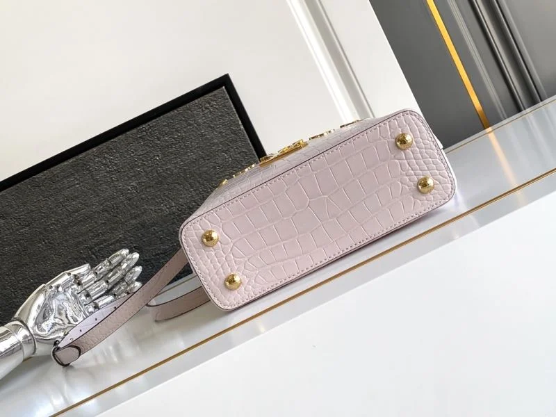 Durable Louis Vuitton Capucines BB Bags 40715