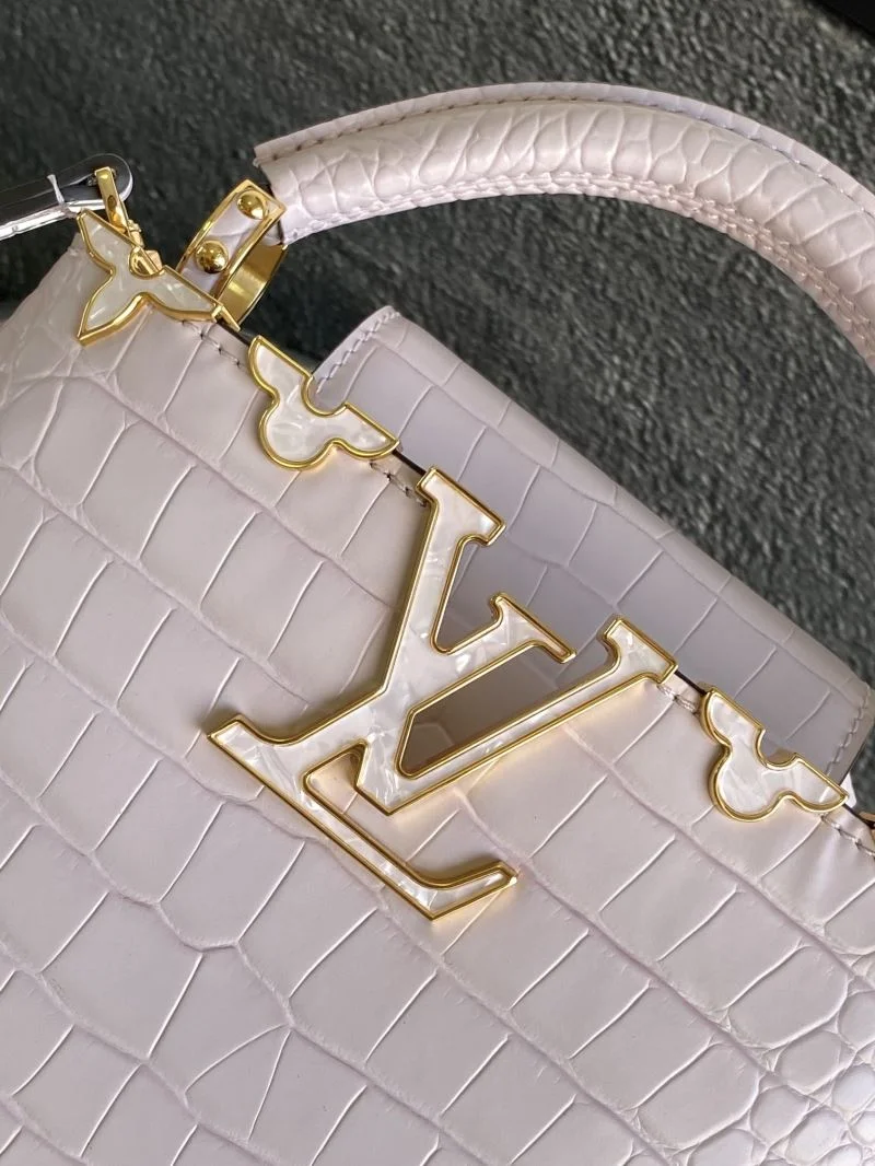 Durable Louis Vuitton Capucines BB Bags 40715