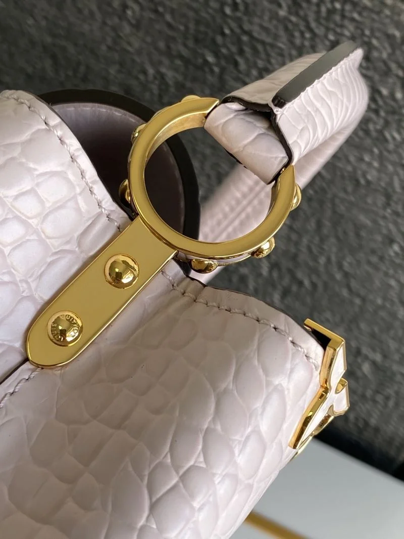 Durable Louis Vuitton Capucines BB Bags 40715