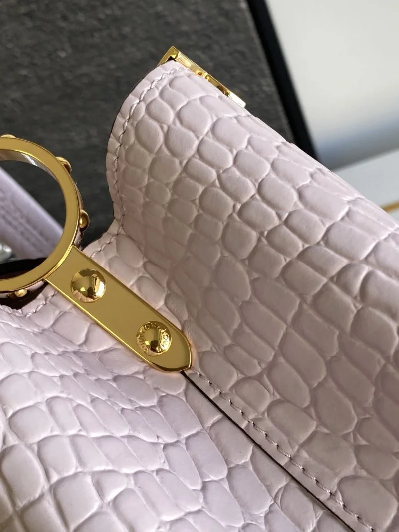 Louis Vuitton Capucines BB Bags QuickDry 40682