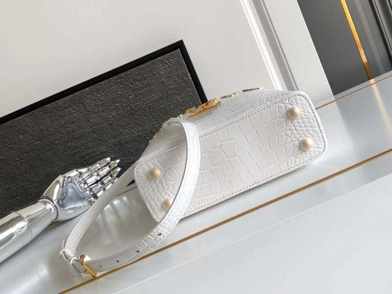Louis Vuitton Capucines BB Bags Refined 40680