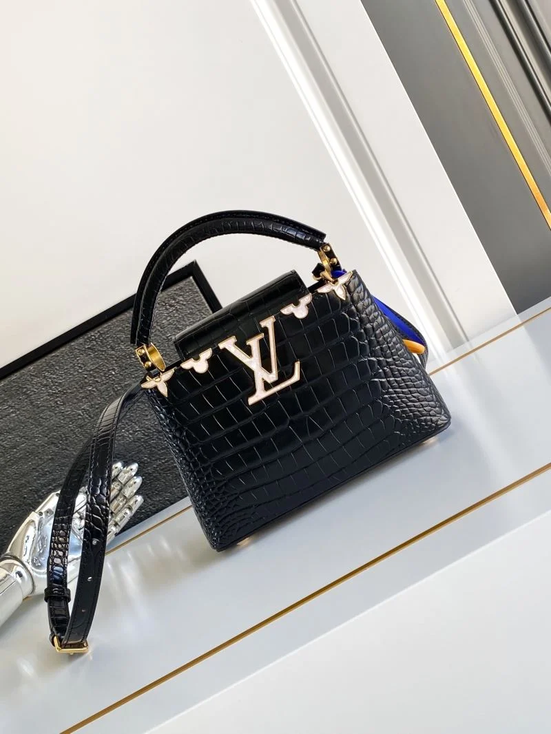ZipUp Louis Vuitton Capucines BB Bags 40678