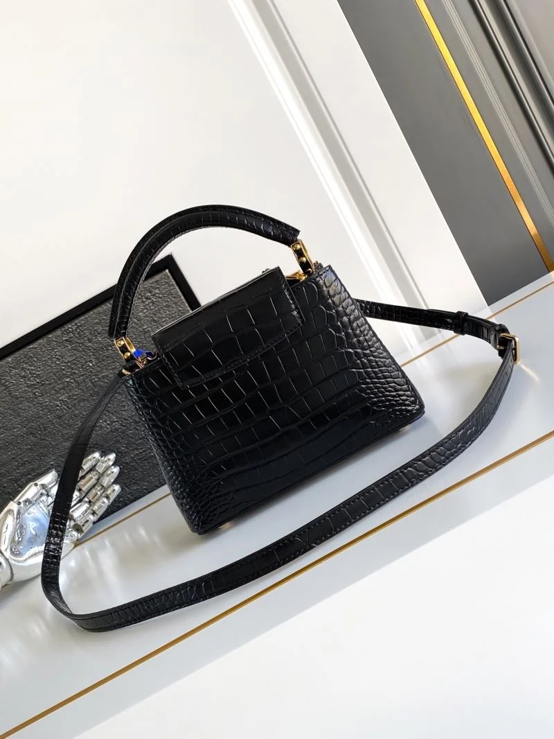 ZipUp Louis Vuitton Capucines BB Bags 40678