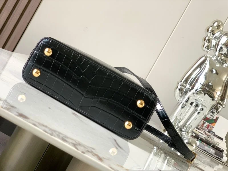 Louis Vuitton Capucines BB Bags Versatile 40668