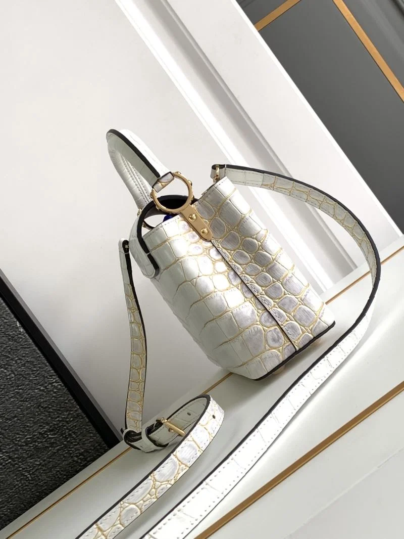 Packable Louis Vuitton Capucines BB Bags 40670