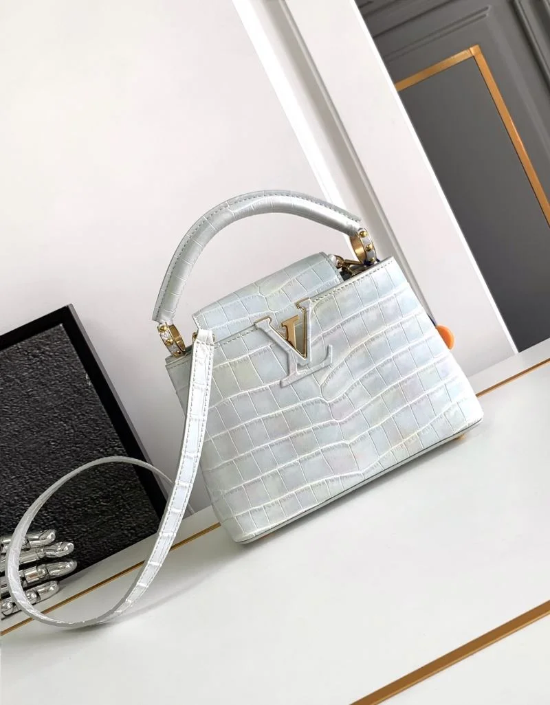 MultiPurpose Louis Vuitton Capucines BB Bags 40654