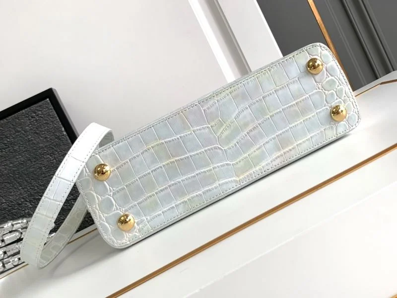 Tailored Louis Vuitton Capucines BB Bags 40665