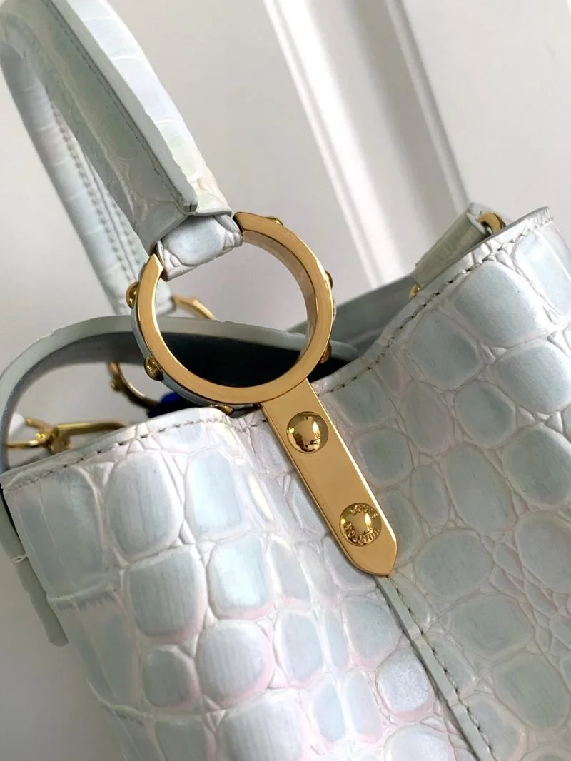 Tailored Louis Vuitton Capucines BB Bags 40665