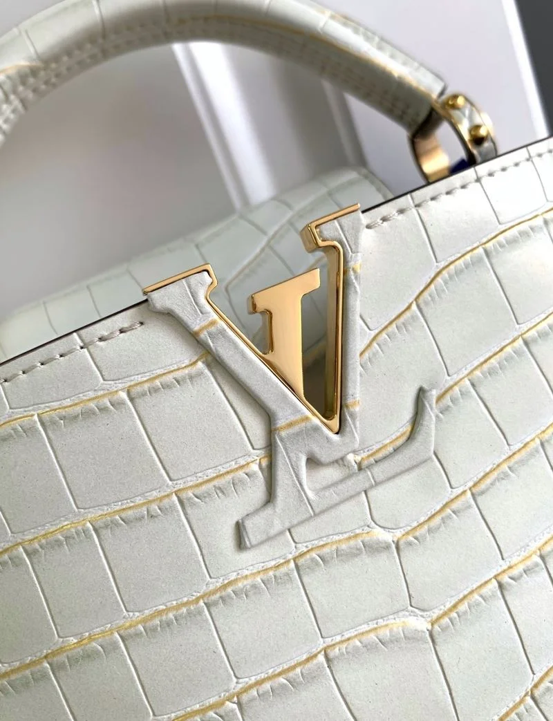 Durable Louis Vuitton Capucines BB Bags 40663