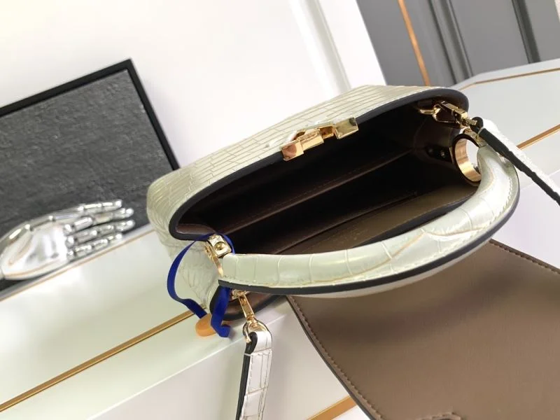 Durable Louis Vuitton Capucines BB Bags 40663