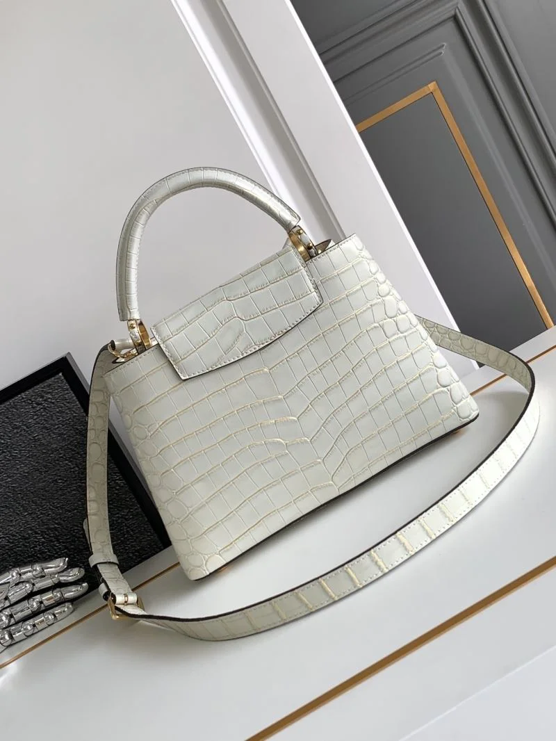 Louis Vuitton Capucines BB Bags Trendy 40660