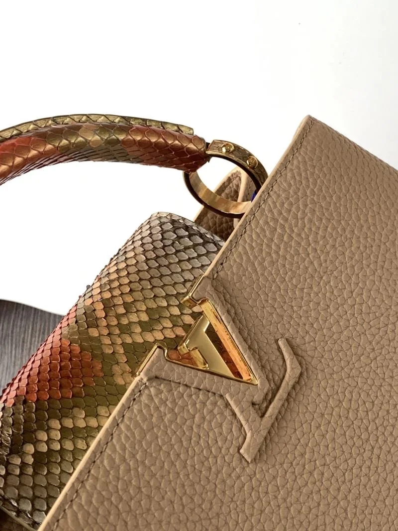 Trendsetting Louis Vuitton Capucines BB Bags 40648