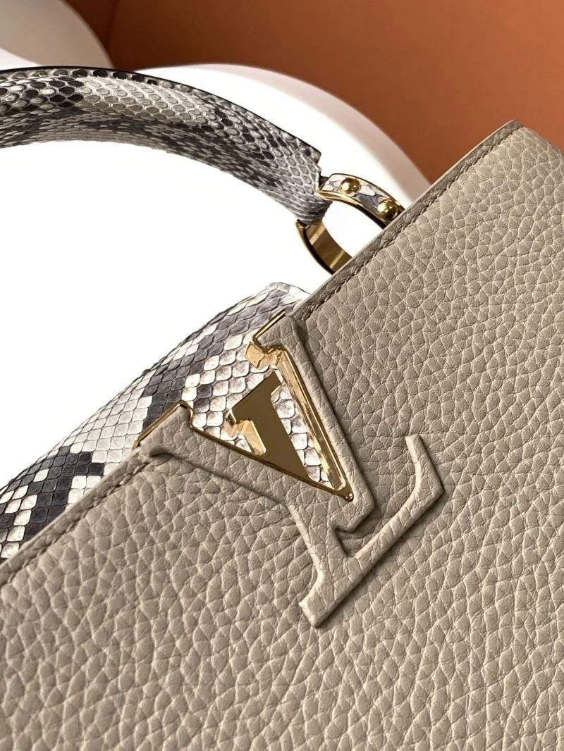 Trendsetting Louis Vuitton Capucines BB Bags 40687