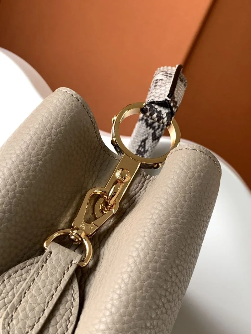 Trendsetting Louis Vuitton Capucines BB Bags 40687