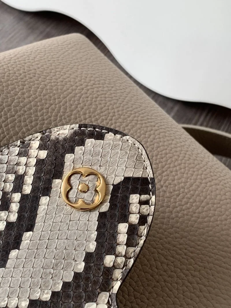 Trendsetting Louis Vuitton Capucines BB Bags 40687